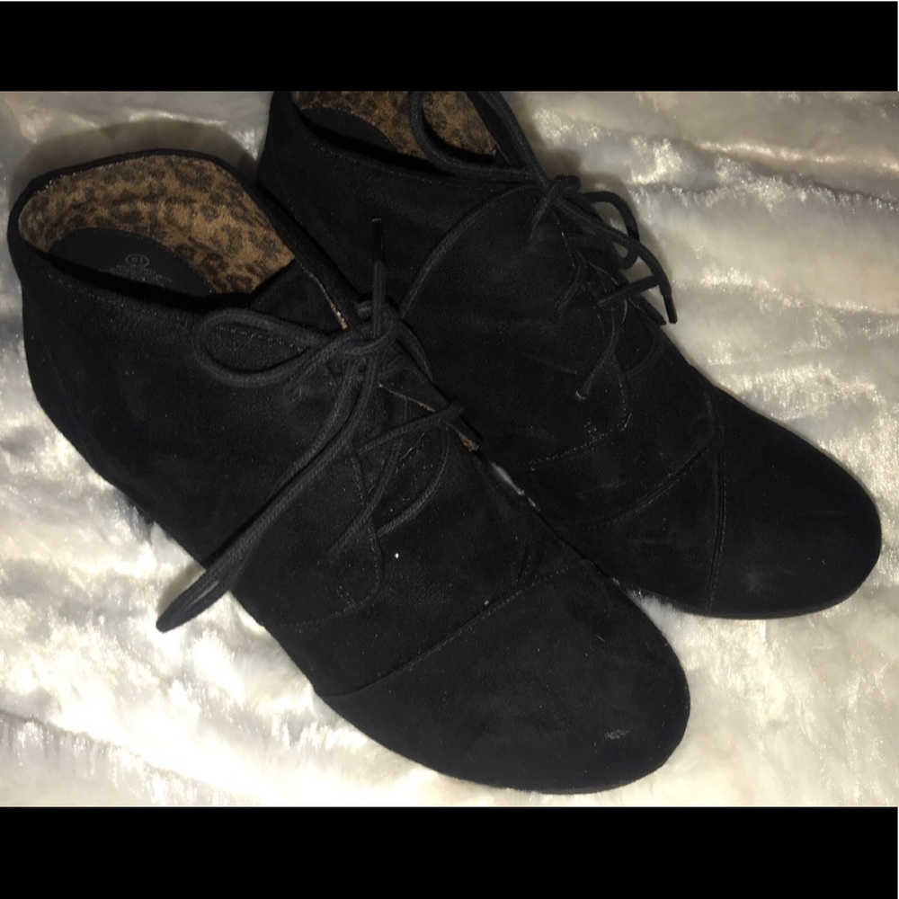 Black wedge booties